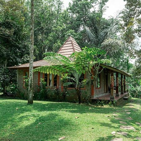 Saridevi Ecolodge Джатілувіг Екстер'єр фото
